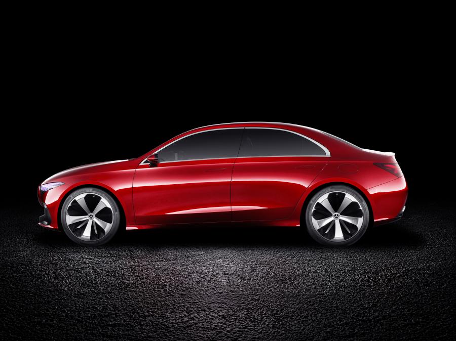  Mercedes-Benz Concept A Sedan 2017 года  (фото 4 из 10)